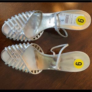 Vera Wang Shoes Silver